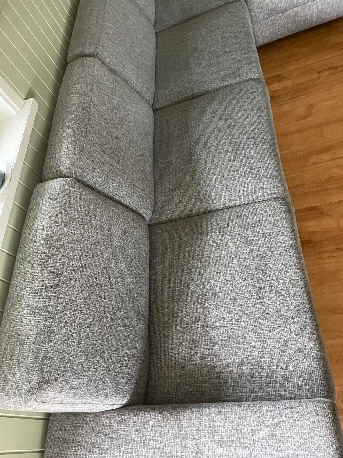 Grå sofa etter rens - frisket opp